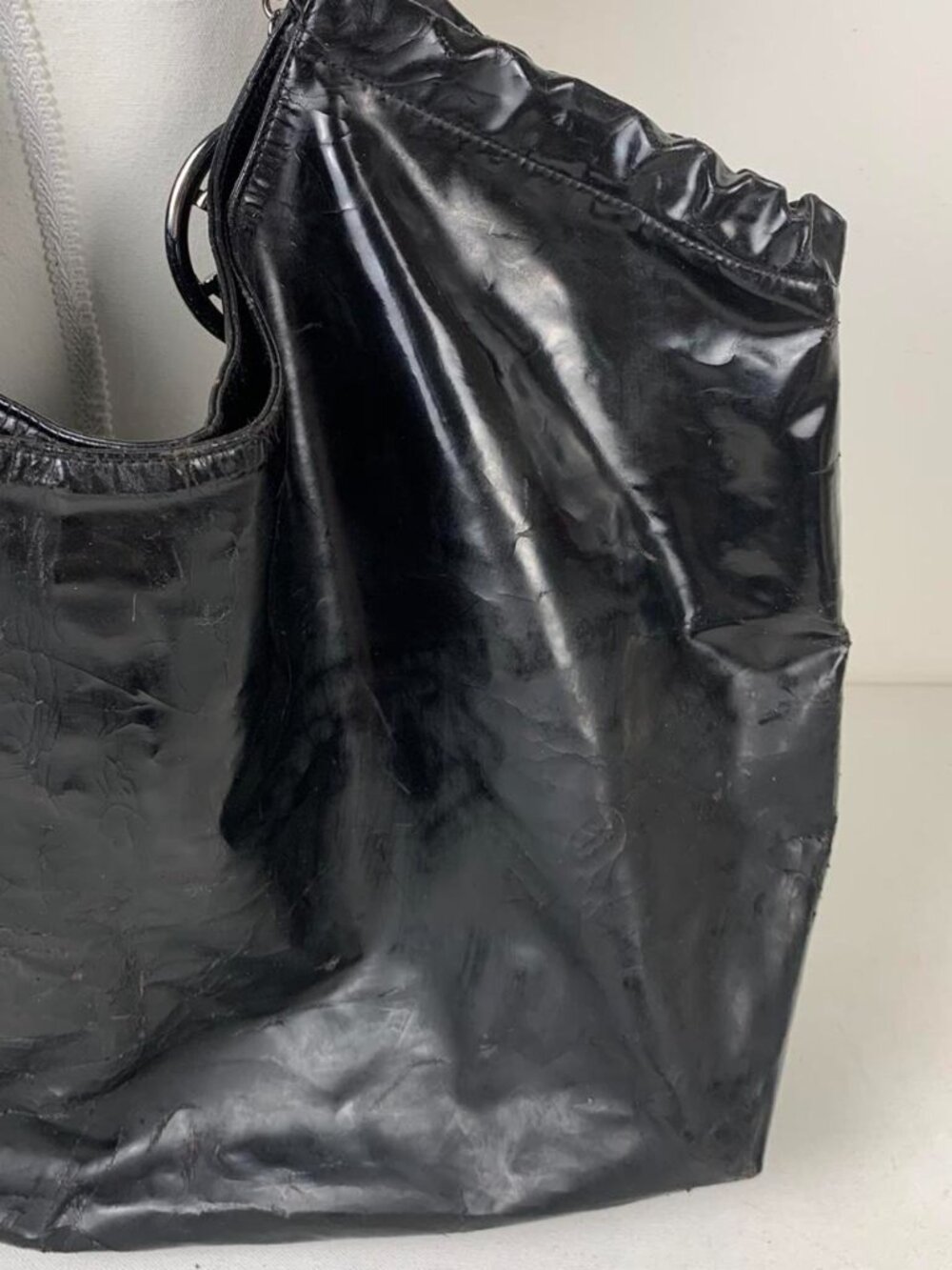 Chanel Vintage Black Patent Vinyl Coco Cabas XL Bag - Stylish & Unique! - Picture 7 of 9